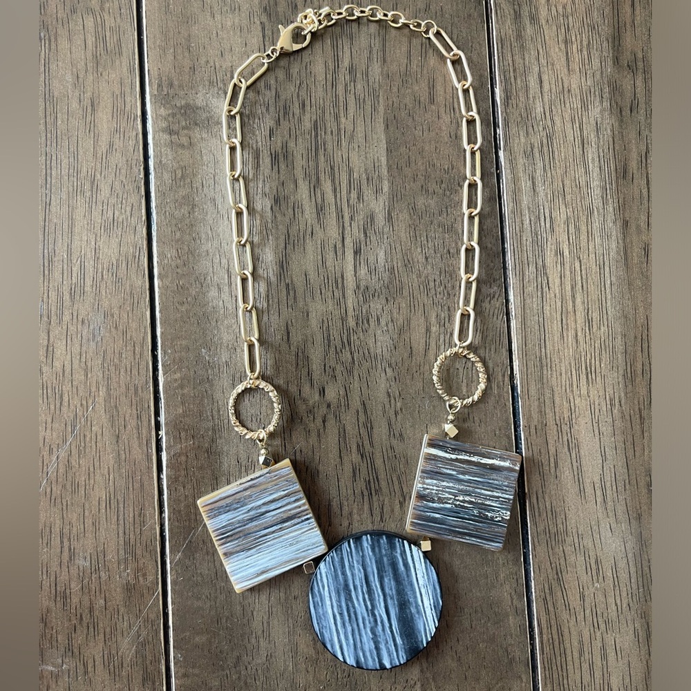 Classy Necklace